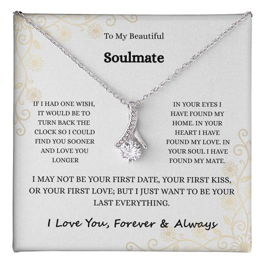 Alluring Beauty Necklace